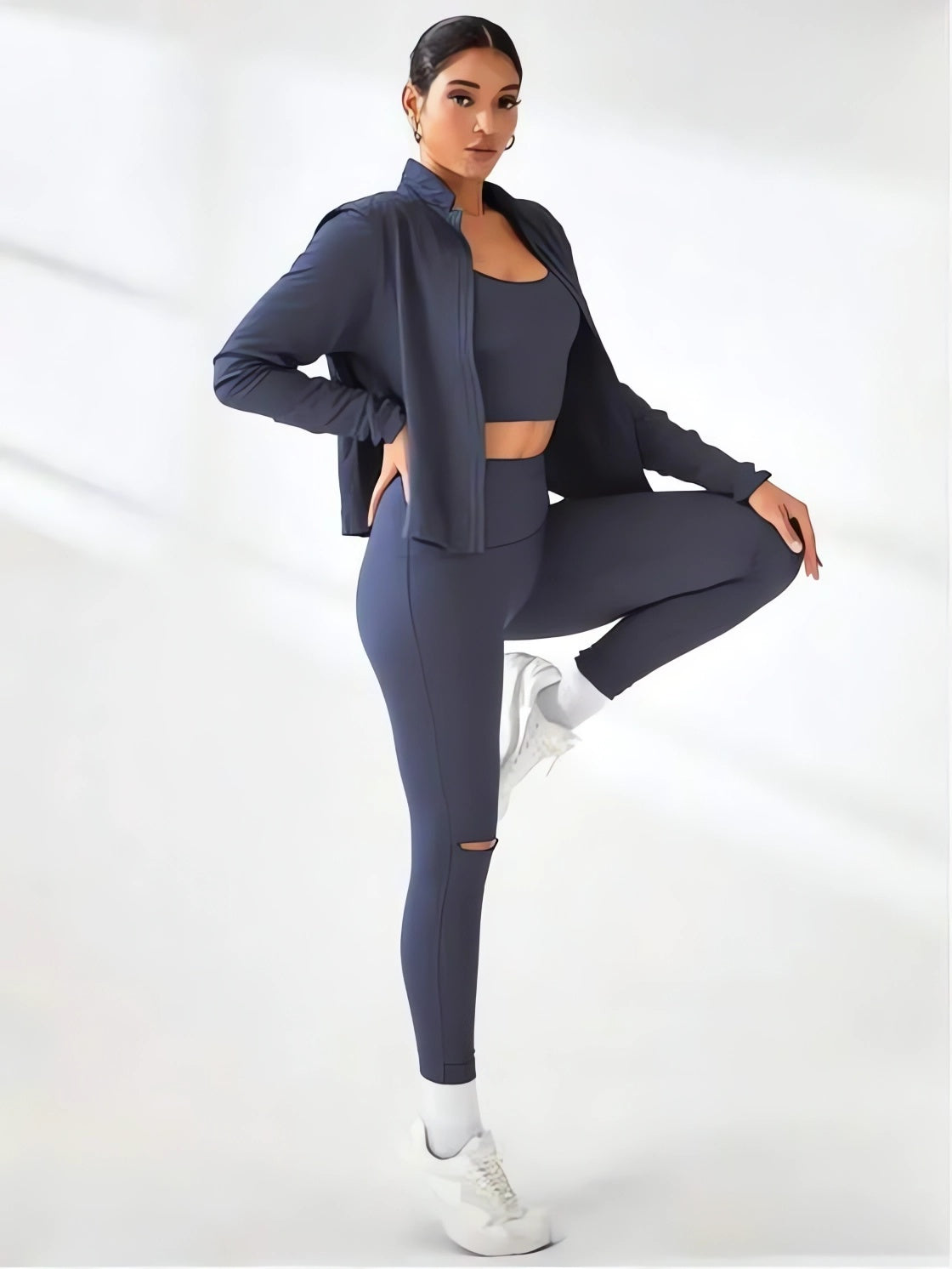 Kit Fitness 3 Peças – Conforto, Estilo e Performance para Sua Rotina!