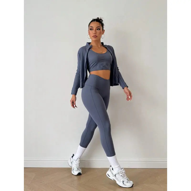 Kit Fitness 3 Peças – Conforto, Estilo e Performance para Sua Rotina!